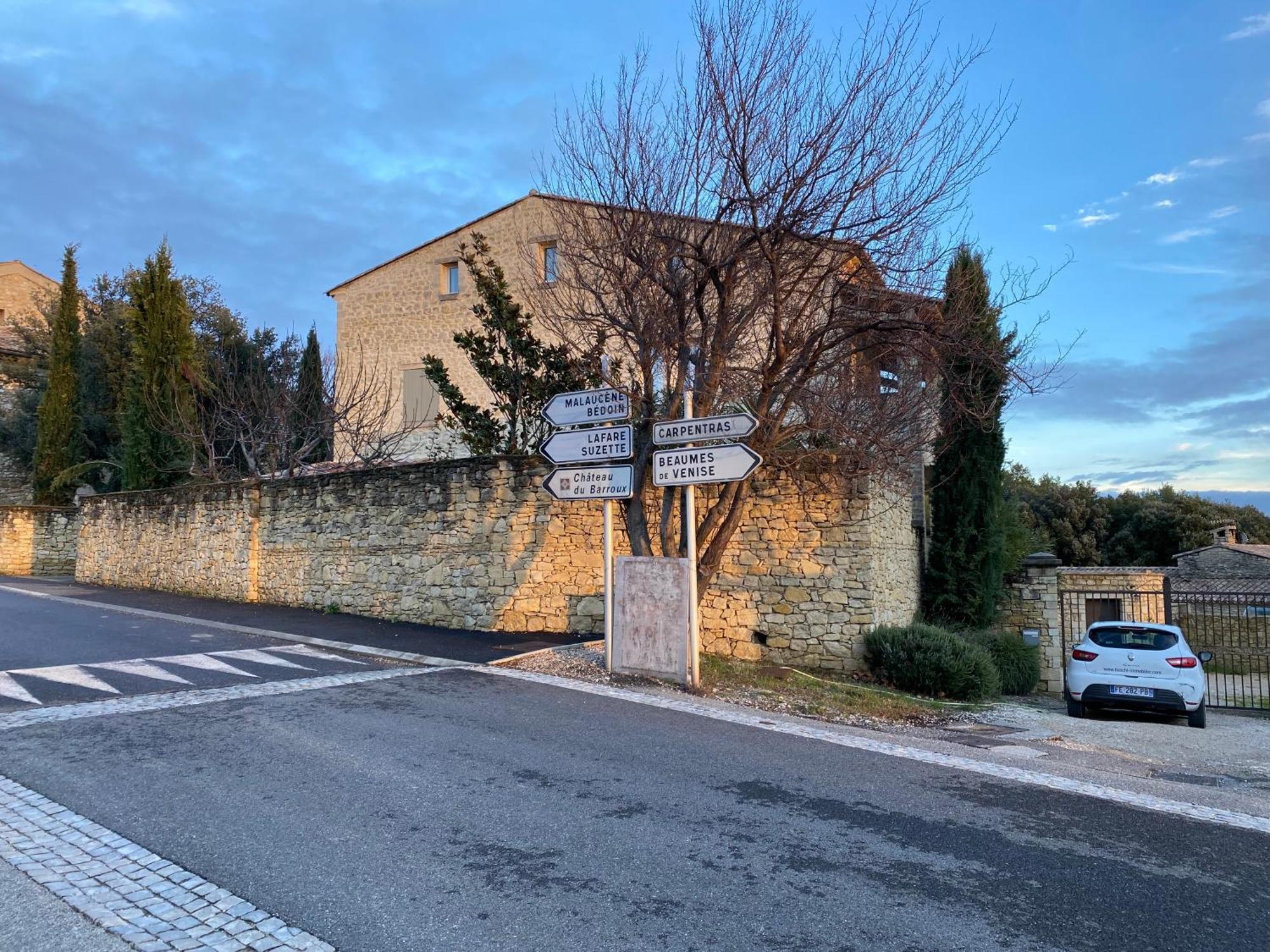 Les-Pepites-De-Badou Presentent La Graviere Le Barroux Kültér fotó